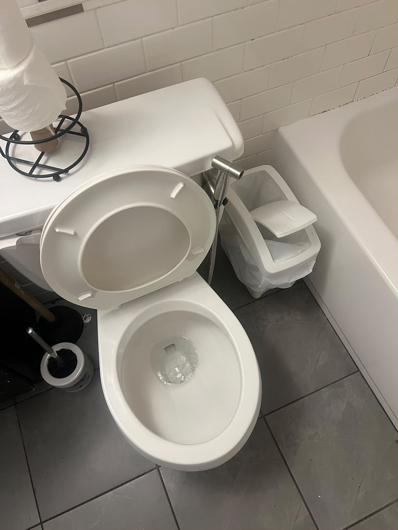 Bathroom cleaned by the CrystalTouch team